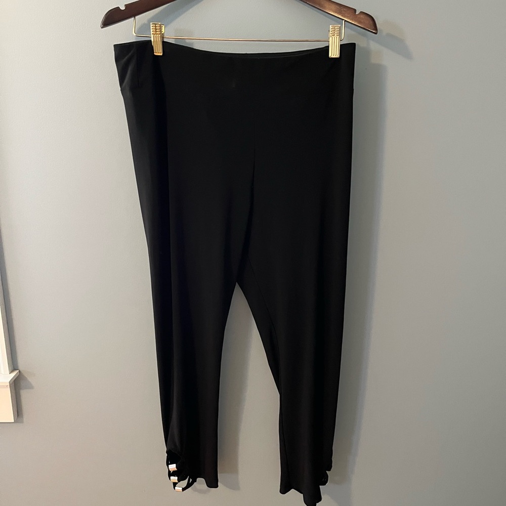 Frank Lyman Leggings